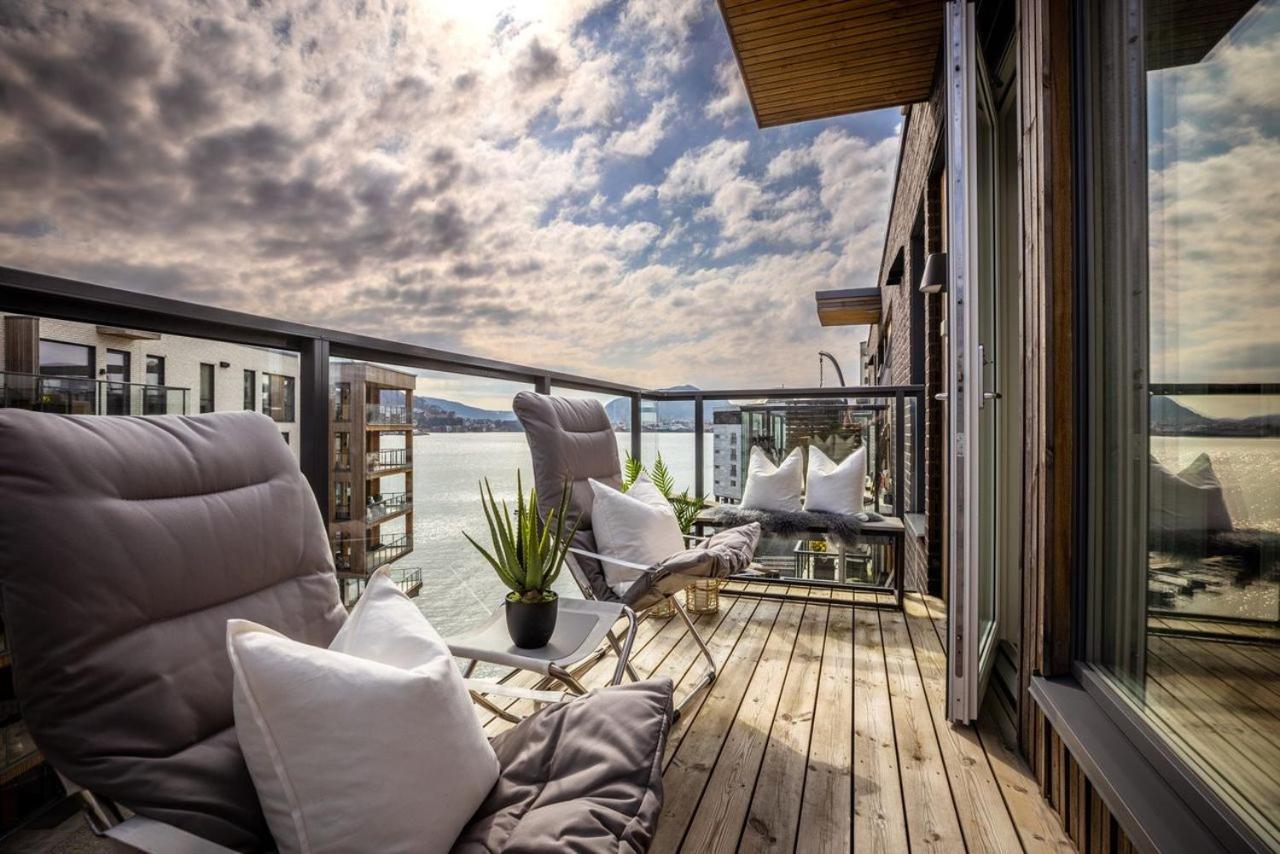 New Penthouse Apartment With Sea View In Bergen Centrum Экстерьер фото